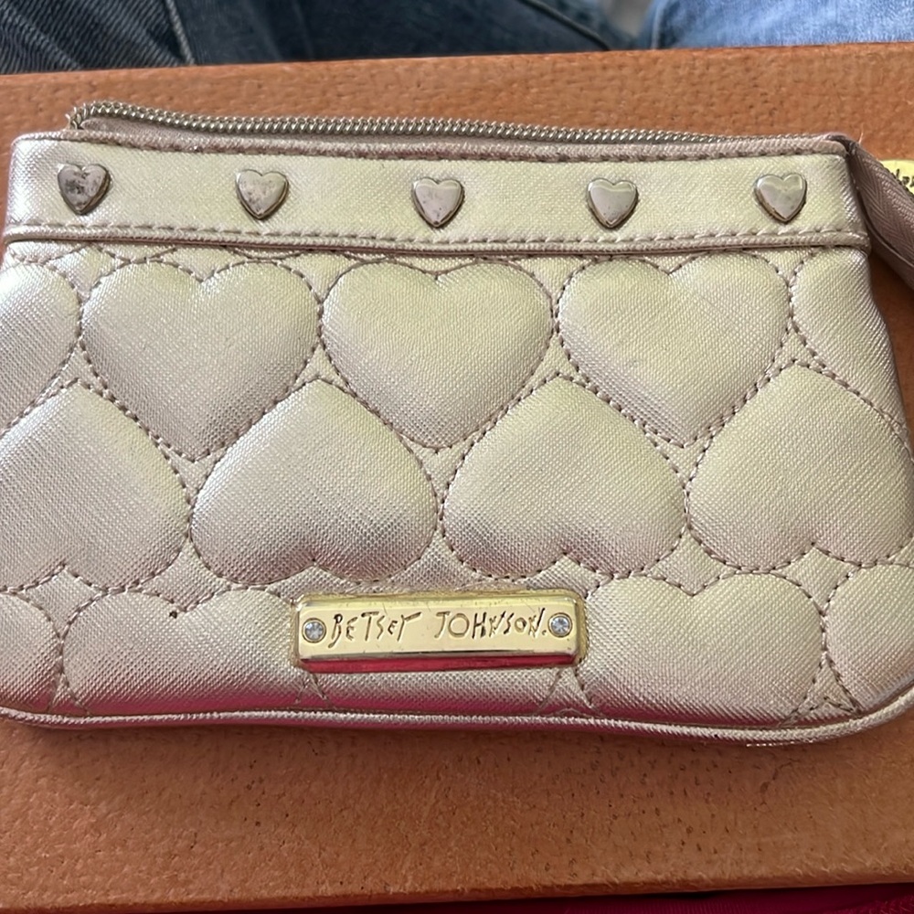 BETSEY JOHNSON cosmetics bag GOLD